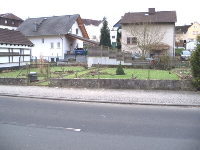 Bauplatz zentral gelegen Brfs-Tiefenbach