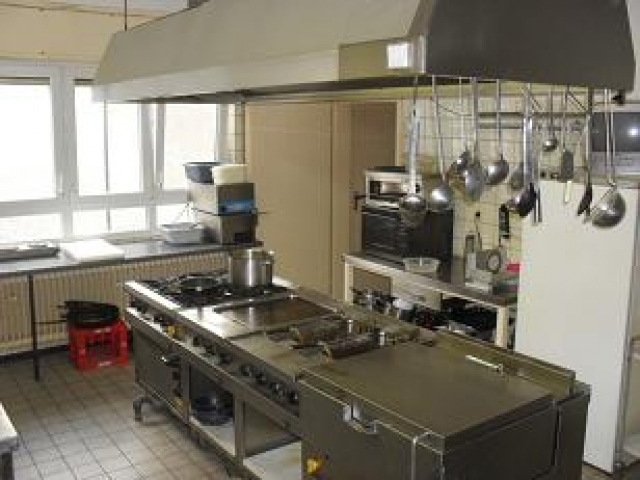 Wohnhaus mit Gaststätte  3 Wohneinheiten