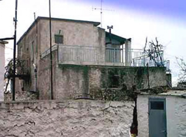 Steinhaus in der schoenen Mani/Griechenland