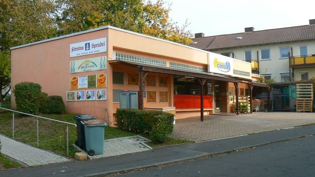 Attraktives, vielseitig nutzbares Gewerbeobjekt mit Verkaufsfläche inkl. Grunds