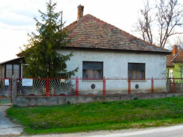 Einfamilienhaus ist unter Einstandspreis zu verkaufen in Ungarn am Plattensee