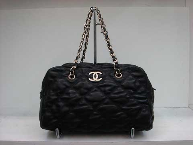 Wholesale and retail genuine leather Chanel handbag 125