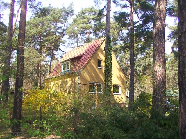 Einfamilienhaus auf fast 1000 m  Hanggrundstück zu vermieten