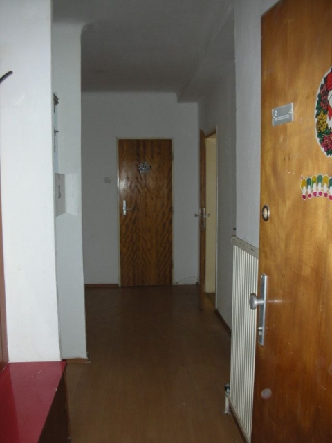 GERÄUMIGE GUT ANGELEGTE HAUPTMIETE UNBEFRISTET NÄHE U6 