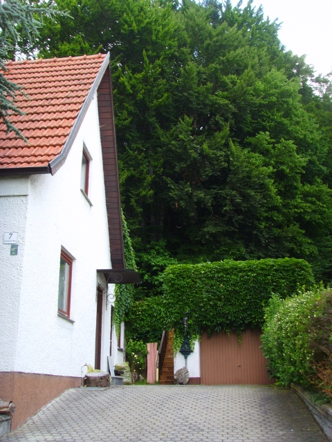 Kleines schmuckes gepflegtes Einfamilienhaus