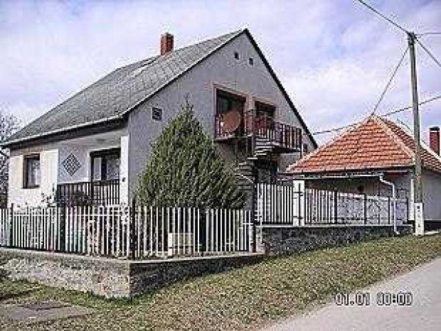 Einfamilienhaus beim Plattensee: Kauf Immobilien in Cserszegtomaj