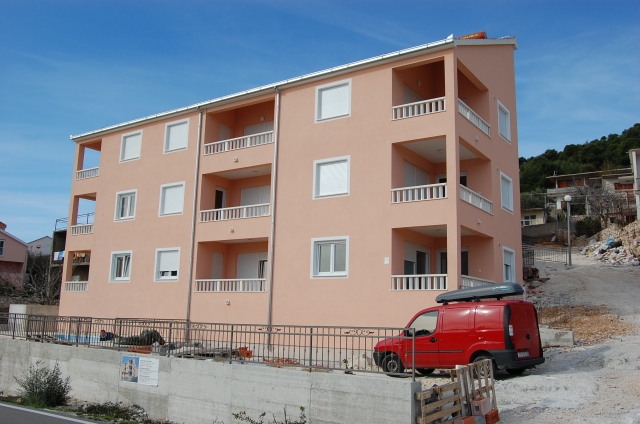 Luxus Küsten-Apartments mit Pool in Kroatien