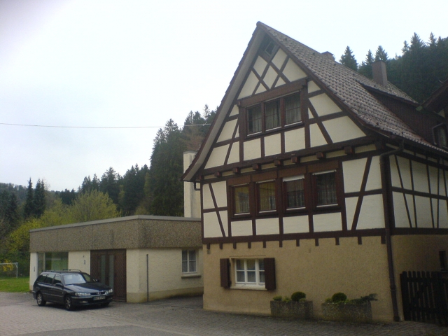 Großes Wohn- und Geschäftshaus SANIERUNGSGEBIET mit großem Grundstück in Bad