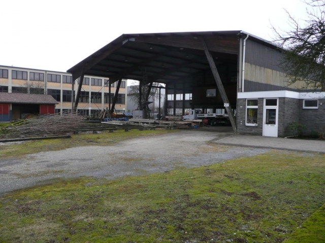 Gewerbegrundstück 2000m  mit Halle und Büro zu verpachten