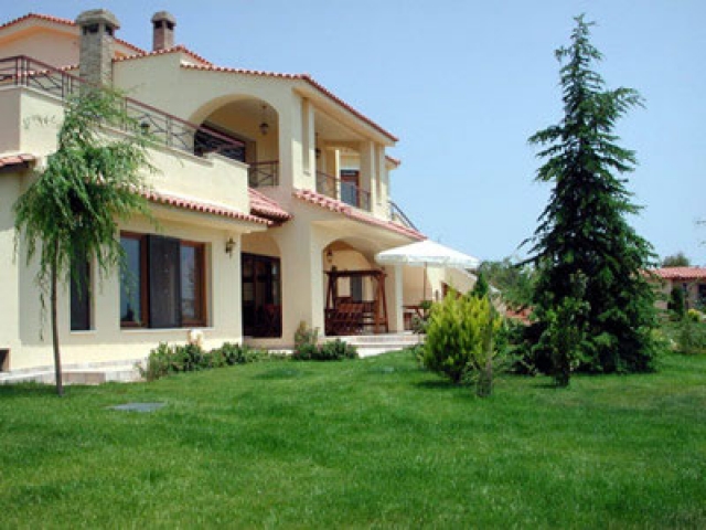 Eine schoene Villa nahe der Stadt Athen/Griechenland
