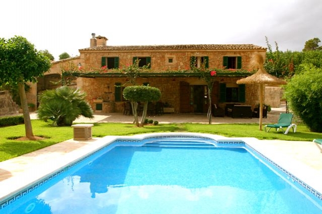 Finca mit Pool mieten für 9 Personen Familienfinca, Fincaferien mit Stil und Fl