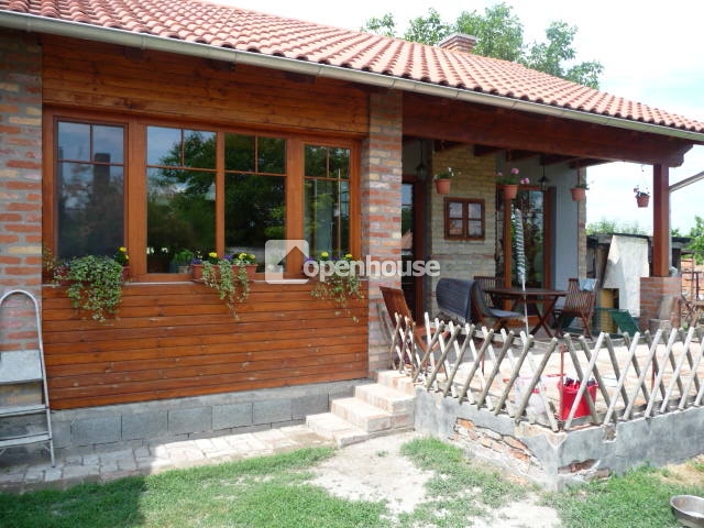 Ungarn Einfamilienhaus in Györzamoly! Romantik neben der Donau!