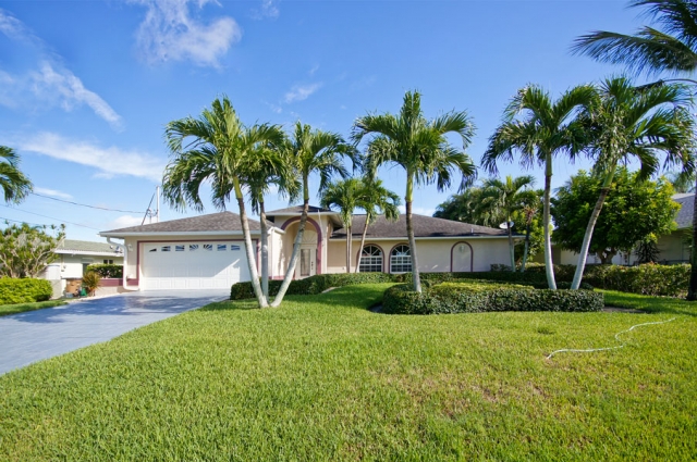 Florida, SW Cape Coral, Villa an Kanal mit Zugang zum Meer und Schwimmbad mit Wa