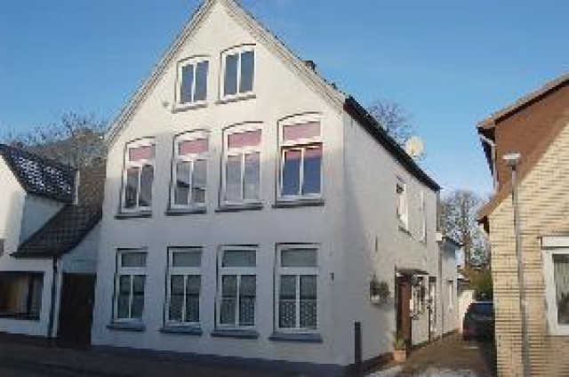 Mehr-/Zweifamilienhaus zu verkaufen