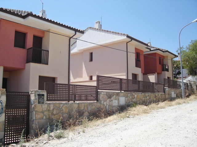 Einfamilienhaus in schönster Berglandschaft nordöstlich von Madrid zu verkaufe