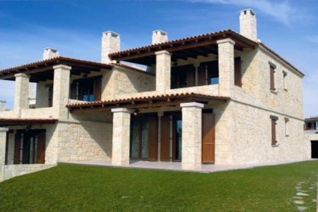 Steinhaus mit 140 qm Wohnfläche plus 1000 qm Garten in Chalkidiki Griechenl