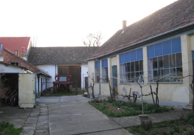 Schönes Einfamilienhaus in Ungarn, in Boly
