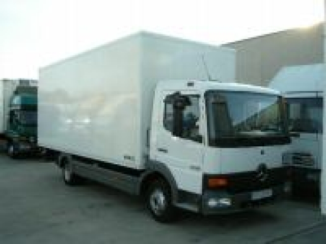  Umzug & Transport Service 3 Mann inkl. LKW + 3 Std. 160,- €