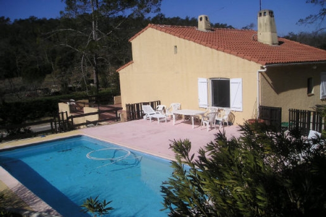In der Provence Villa mit Pool+Appartement zu verkaufen