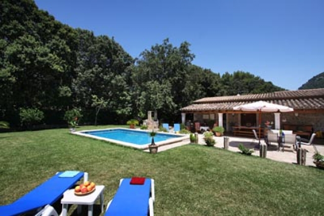 Finca Burga  im zauberhaften Tal von Colonya auf Mallorca