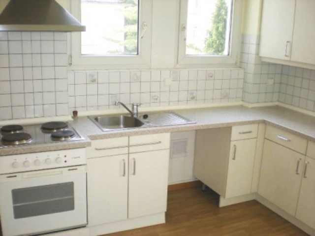 Den Kurpark als Nachbar!!! Großer Balkon und EBK!!!