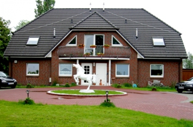 Helle 3 Zimmer Dachgeschoss Wohnung in Hamburg Curslack (Bergedorf, Vier- und Ma