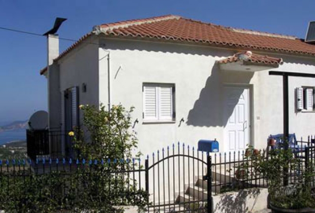 Schickes Steinhaus nahe Kalamata / Griechenland