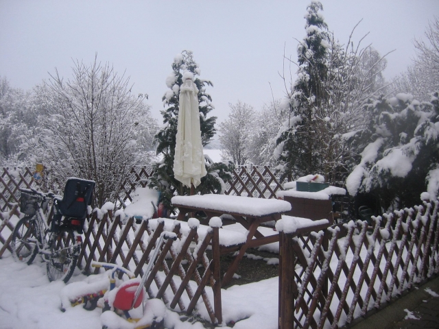Sehr schöne komplett möbliert 4 Zimmer Wohnung in Tübingen-Bühl 