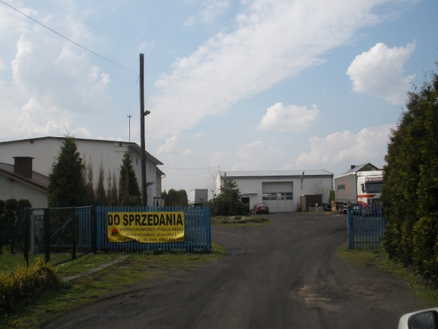 Gewerbeimmobilie in Schlesien (Polen) - großes Grundstück, 2 Hallen und 1 Haus