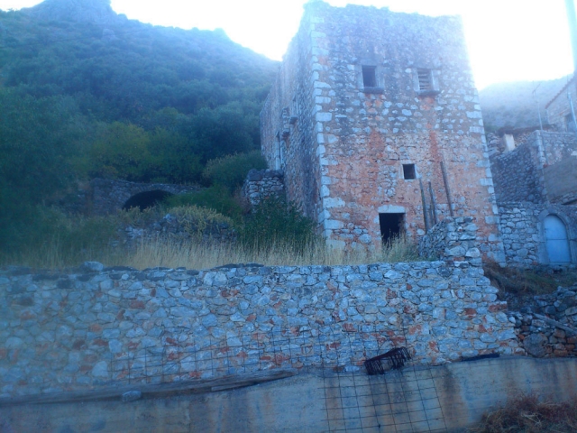 Traditionelles maniatisches Turmhaus/Griechenland