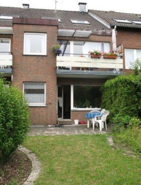 Tolle 2 Zi.-EG-Wohnung mit Terrasse, Garten und Garage!