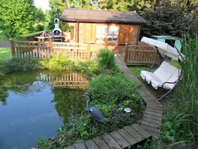 Kleingarten ca.1000qm, Blockhaus 24qm, Carport, Teich, Euro: 7500
