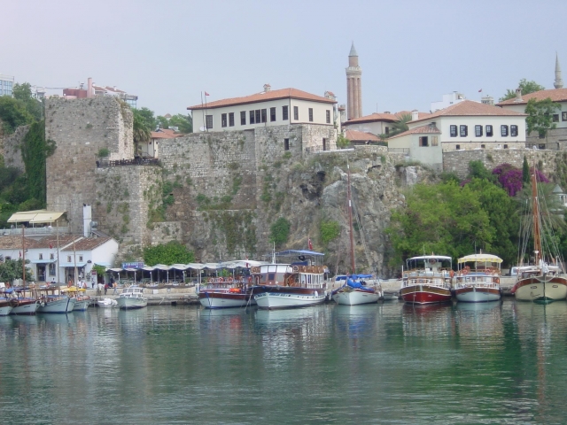 Bauplatz inmitten der Altstadt von Antalya