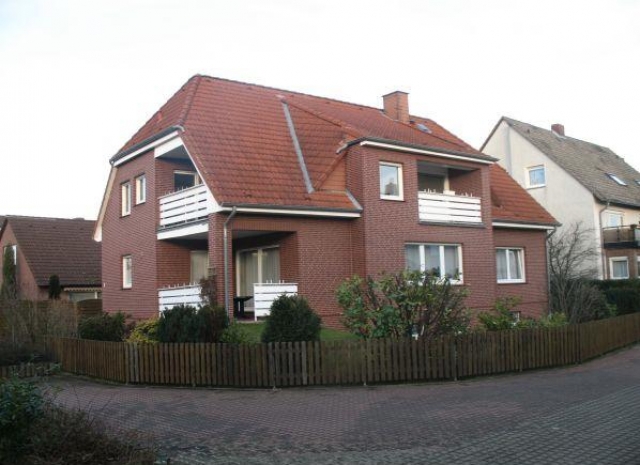 Lohnde! Nette 2 Zi.-Whg. mit Teilküche, Südloggia und Stellplatz!