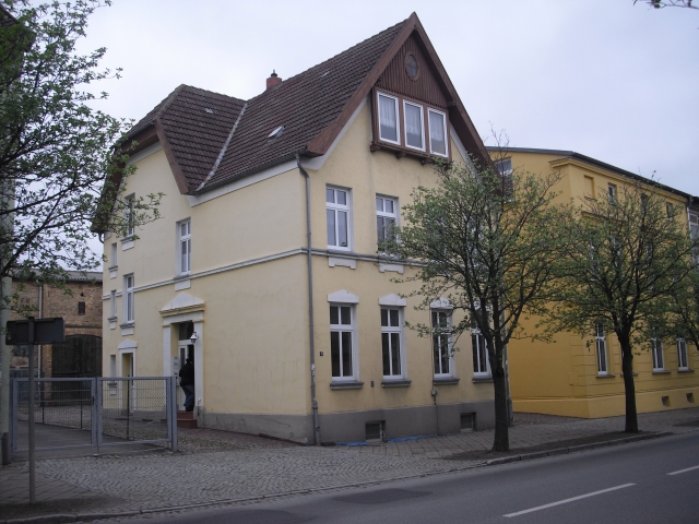 NEU : Mehrfamilien-Haus TETEROW, Mecklenburg v. priv. zu verkaufen